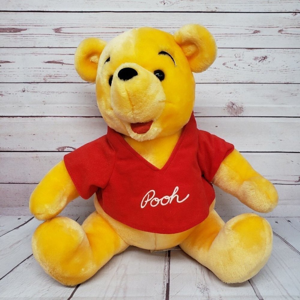 Disney Store 14" Winnie the Pooh Canasa Trading Seated Plush